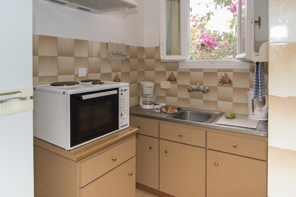 Elena Apartments Pollonia Ruang foto
